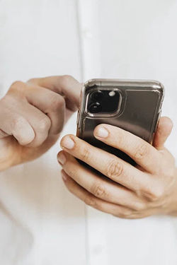 How does RCS Compare to SMS?